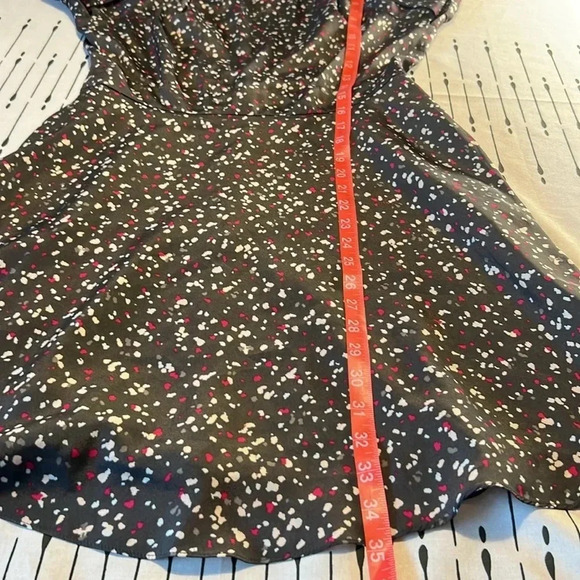 BCBG Generation Dress. Charcoal gray  with pink and cream speckles. Size 6 - Picture 14 of 14